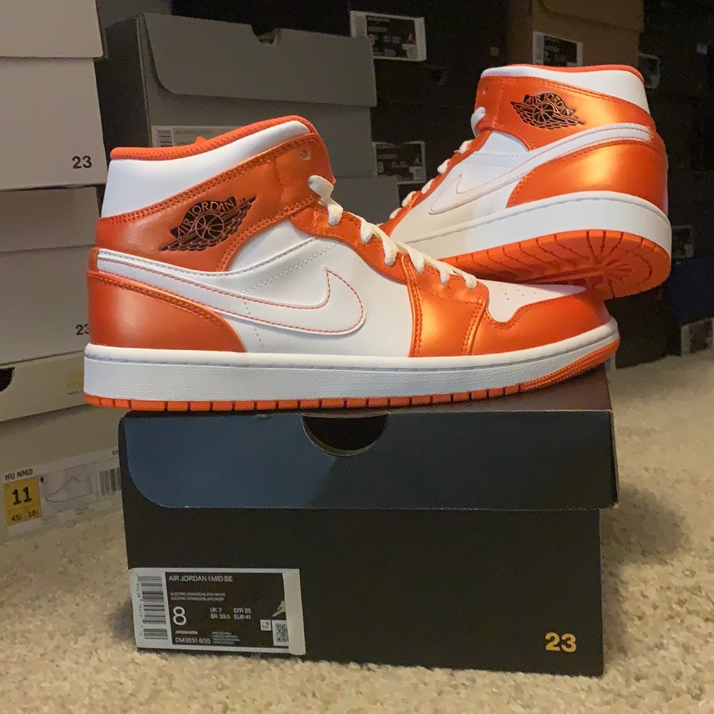 Jordan 1 mid